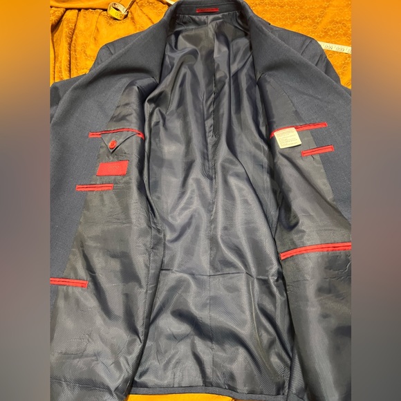 Men’s suit - Picture 2 of 7